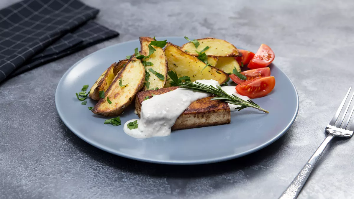 Food, Михаил Перов — кадр 1