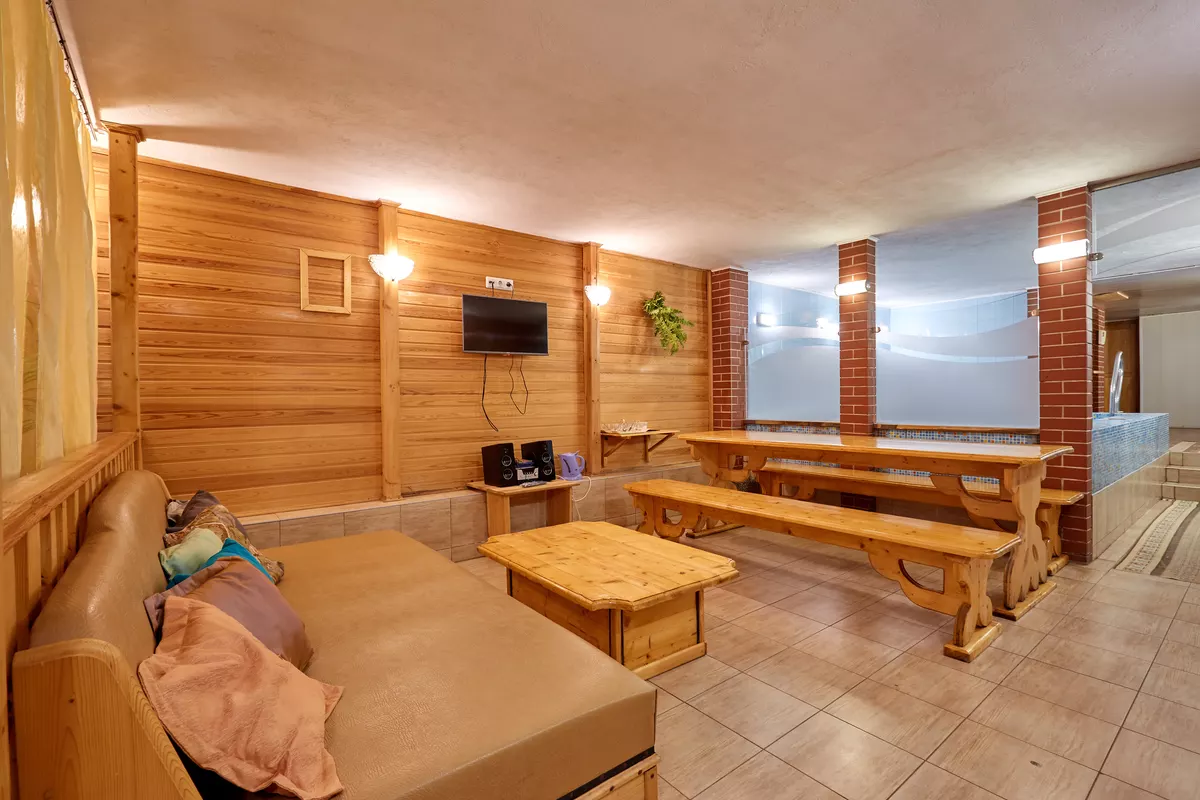 Интерьер, Михаил Перов — кадр 19